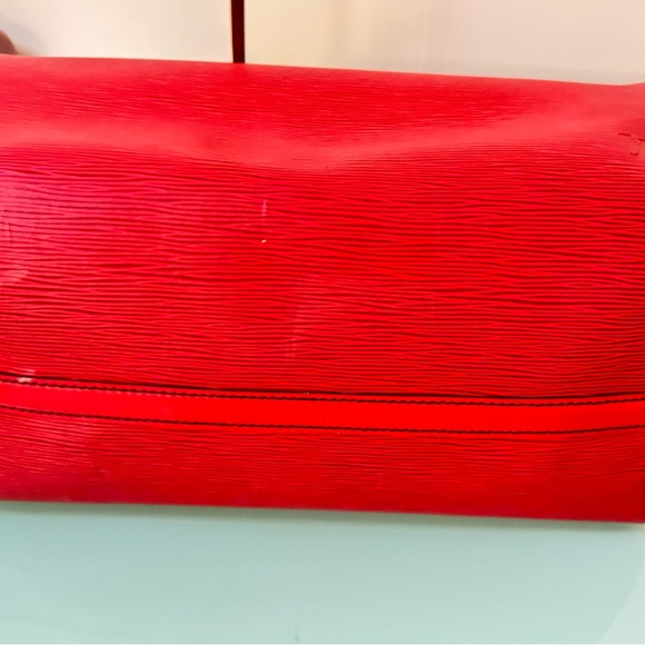 LOUIS VUITTON M42997 LV Speedy 35 Travel Bag Epi Red Leather Gold Hardware - Picture 12 of 16